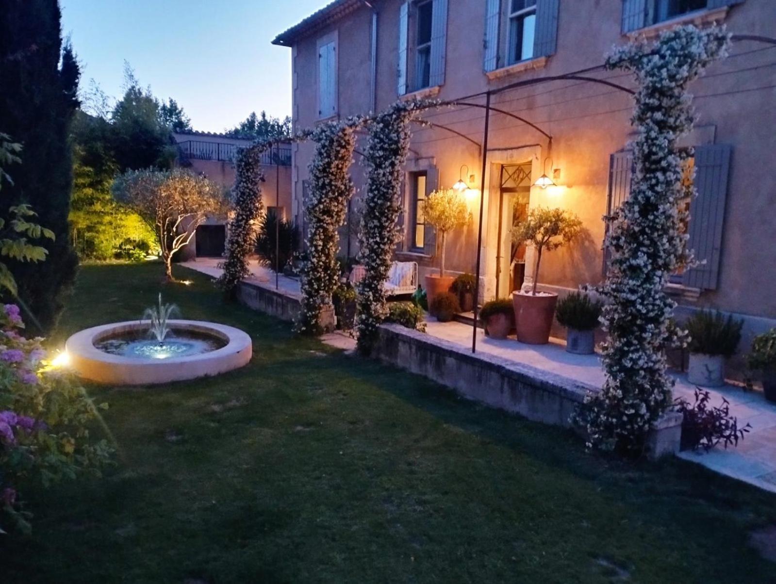 Les Tilleuls Cavaillon Exterior foto