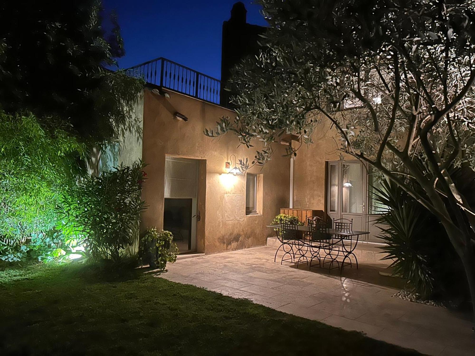 Les Tilleuls Cavaillon Exterior foto